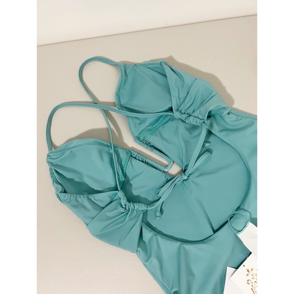 Becca Code Bristol Plunge One Piece Swimsuit Size Small - Picture 5 of 10